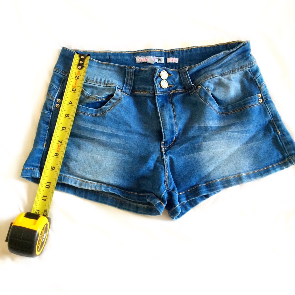 YMI Wanna Betta Butt stretchy denim shorts size 11 Juniors - Picture 8 of 11